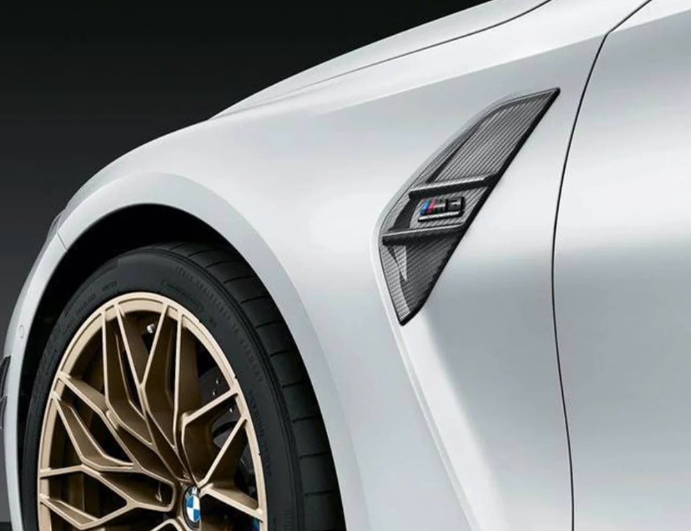BMW M PERFORMANCE AIR BREATHER FENDERS FOR BMW G80 IN CARBON FIBRE