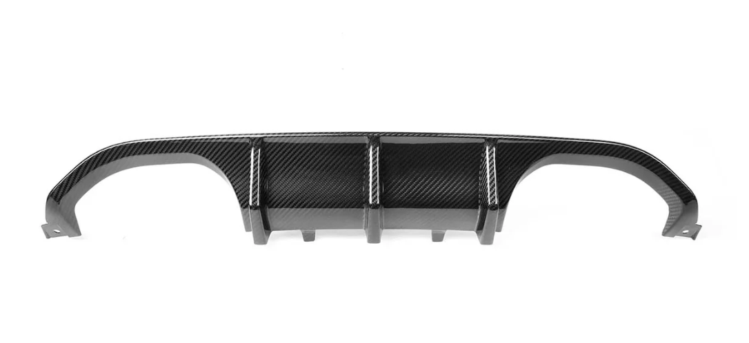 BMW M3/M4 PERFORMANCE STYLE REAR DIFFUSER IN PRE PREG DRY CARBON FIBRE (F80/F82/F83)