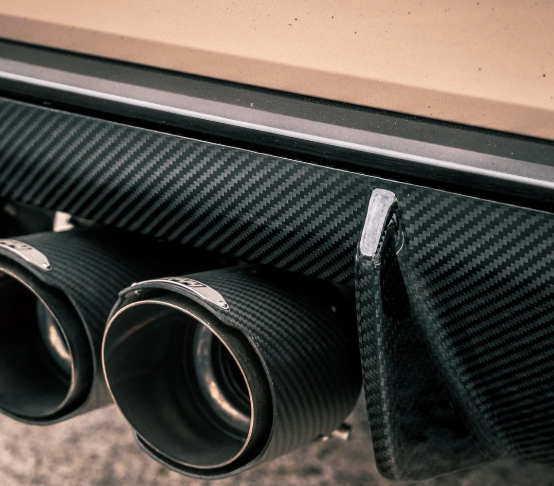 BMW M3/M4 OEM STYLE REAR DIFFUSER IN PRE PREG DRY CARBON FIBRE (G80/G81/G82/G83)